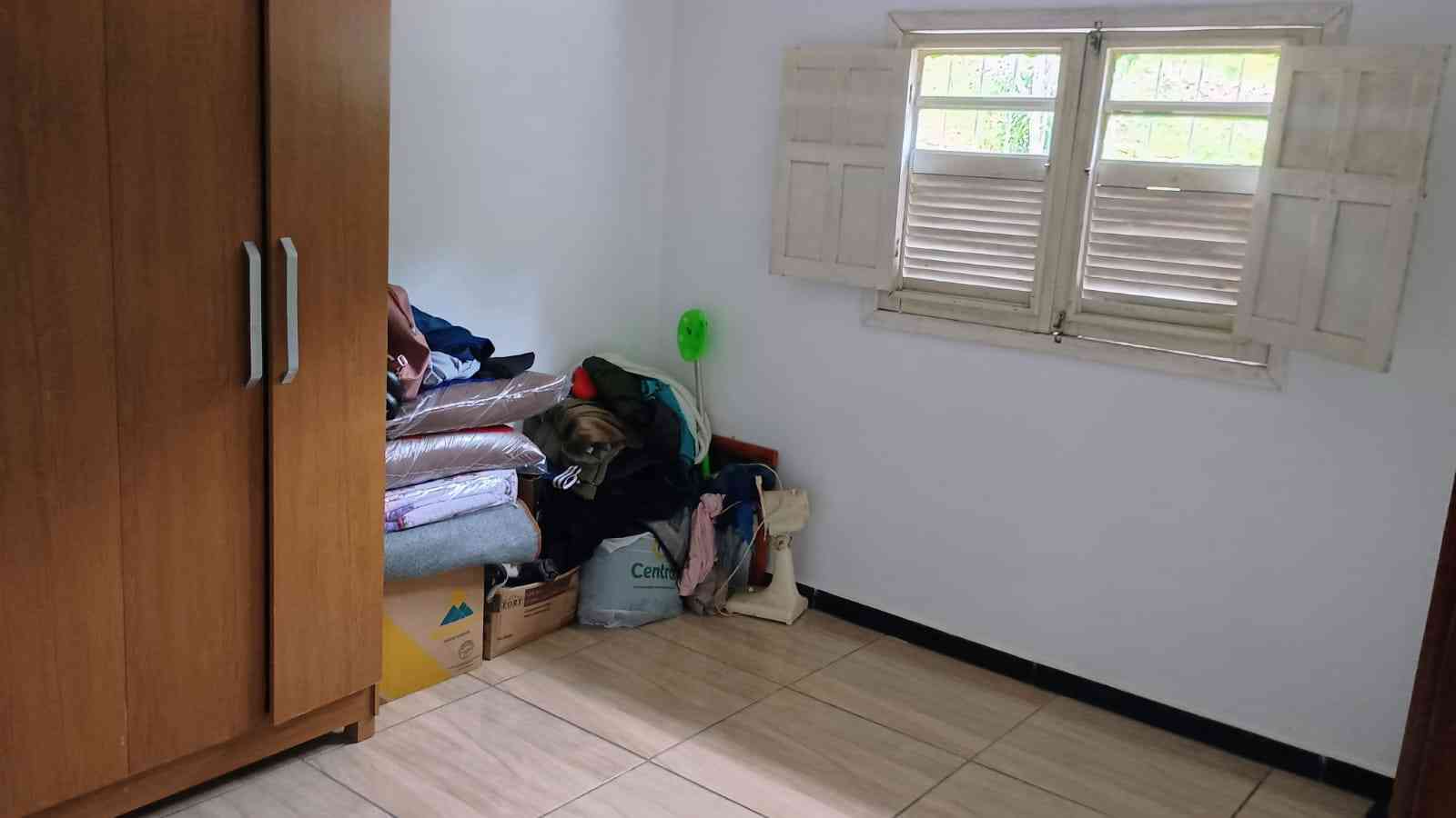 Terreno com Estufa