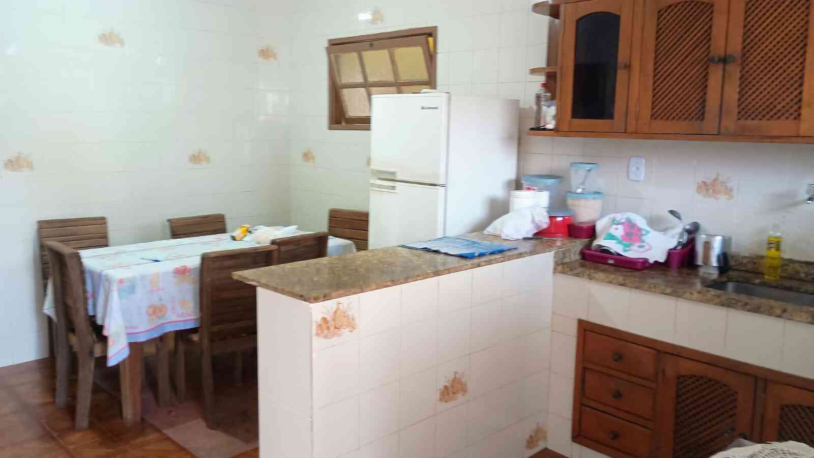 Casa em Marataizes com Dois Pavimentos