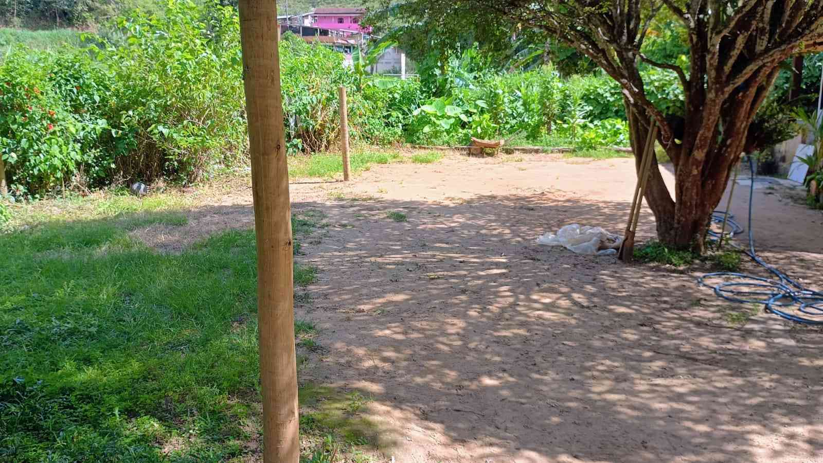 Chácara com Duas Casas