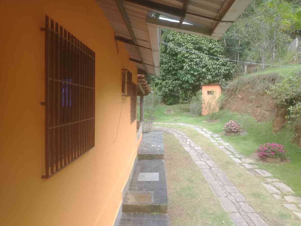 Casa Principal mais Casa de Caseiro