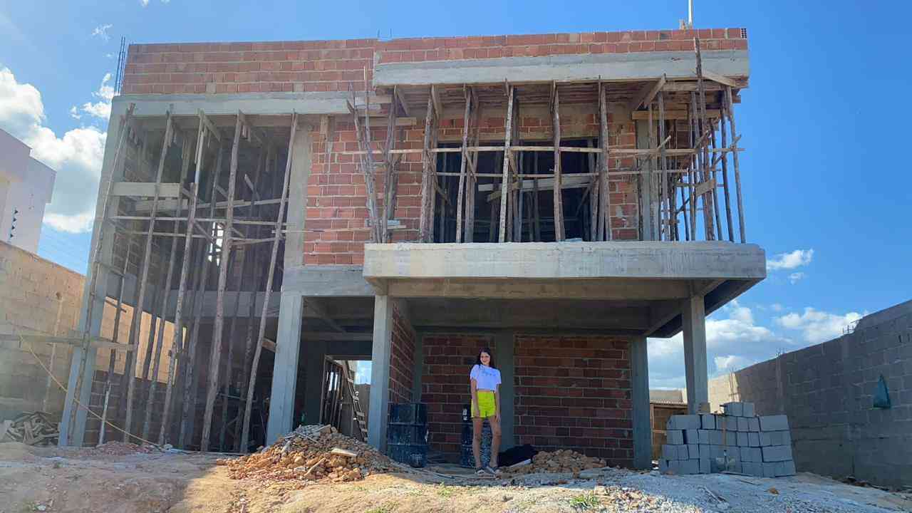 Casa em Construção