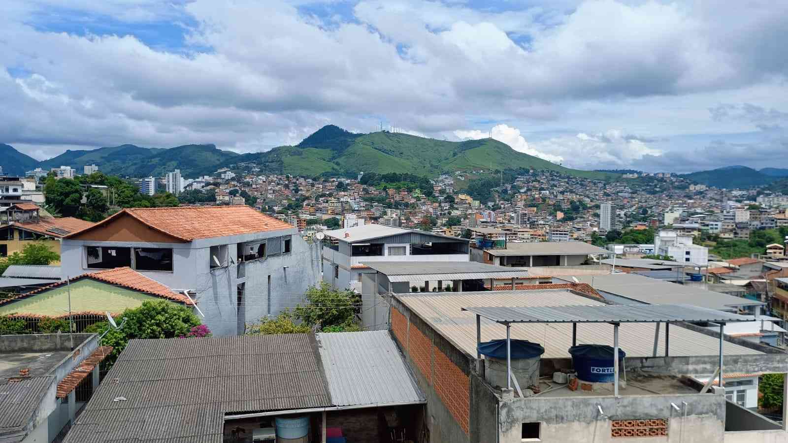 Apartamento com Ponto Comercial
